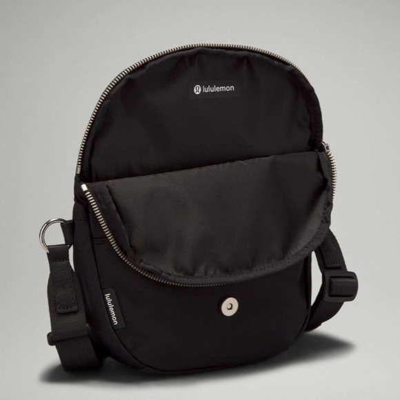 Lululemon All Night Festival Bag Micro 2L - Picture 13 of 17